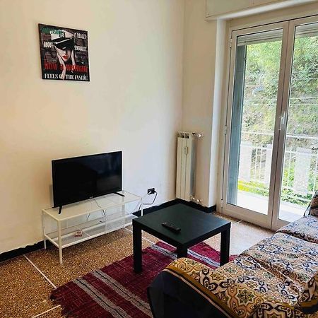 Entire 3 Bed Rooms Apartment,Centrum Genua Buitenkant foto