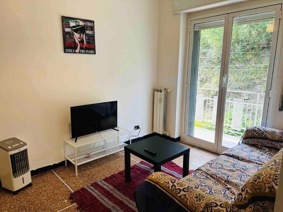 Entire 3 Bed Rooms Apartment,Centrum Genua Buitenkant foto