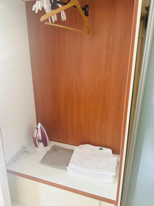 Entire 3 Bed Rooms Apartment,Centrum Genua Buitenkant foto